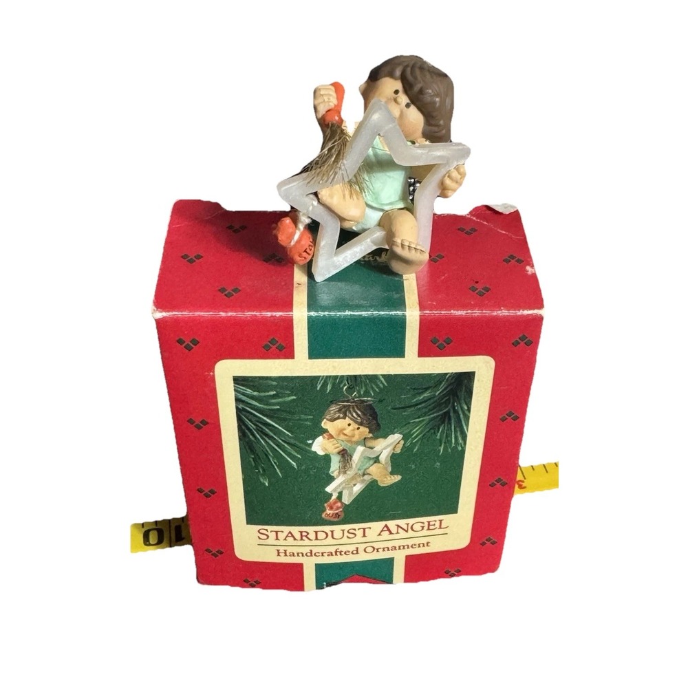 1985 Hallmark Keepsake Ornament - Stardust Angel - Angel Dusting Star